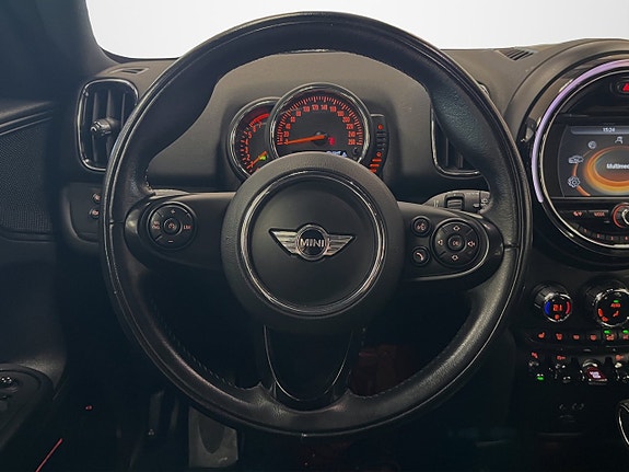 MINI Countryman Cooper 14 of 26