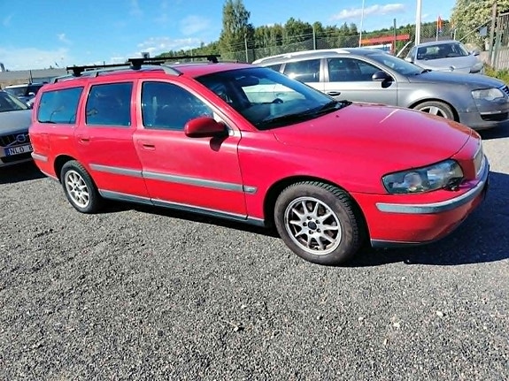 Volvo V70 16 of 17