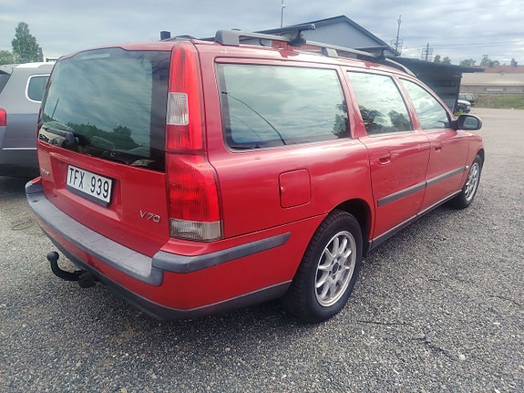 Volvo V70 14 of 17