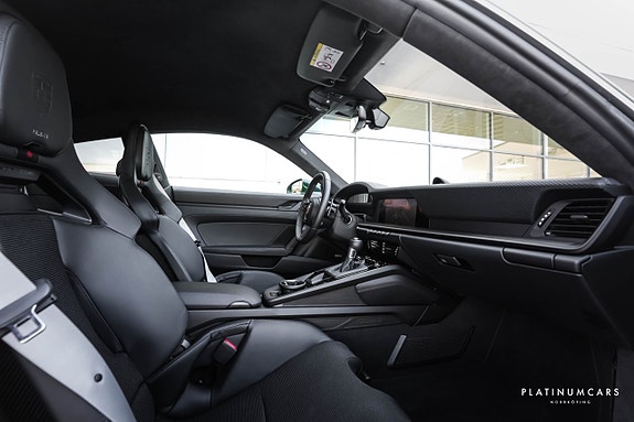 Porsche 911 6 of 23