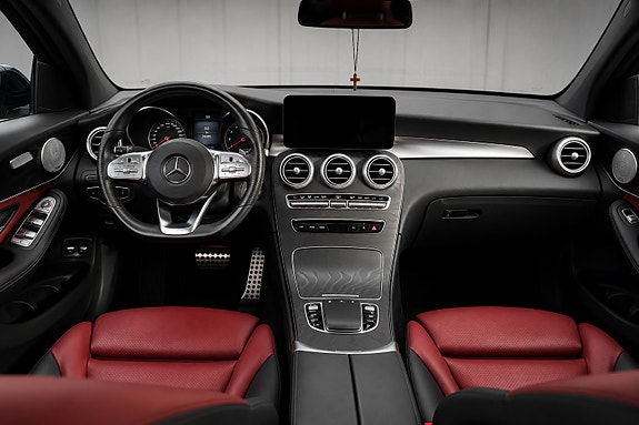 Mercedes-Benz GLC200 4 of 4