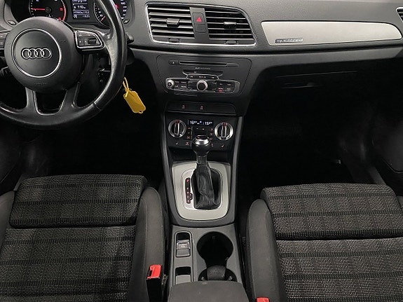 Audi Q3 12 of 20