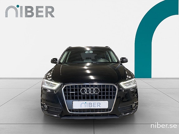 Audi Q3 2 of 5