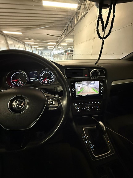 Volkswagen Golf Alltrack 6 of 6