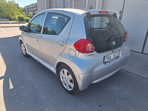 Toyota Aygo 5 of 5