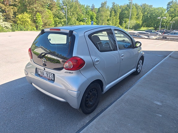 Toyota Aygo 4 of 5
