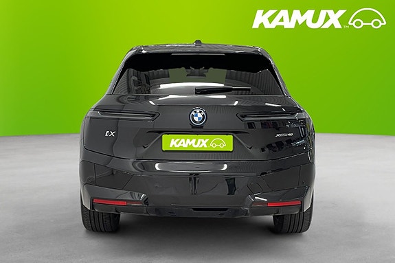 BMW iX 5 of 5