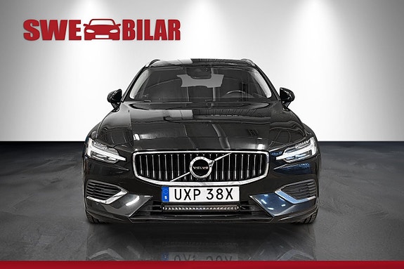Volvo V60 2 of 26