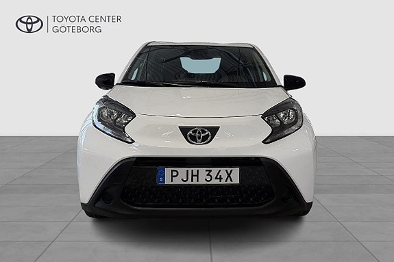 Toyota Aygo X 8 of 13