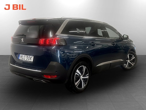 Peugeot 5008 3 of 5