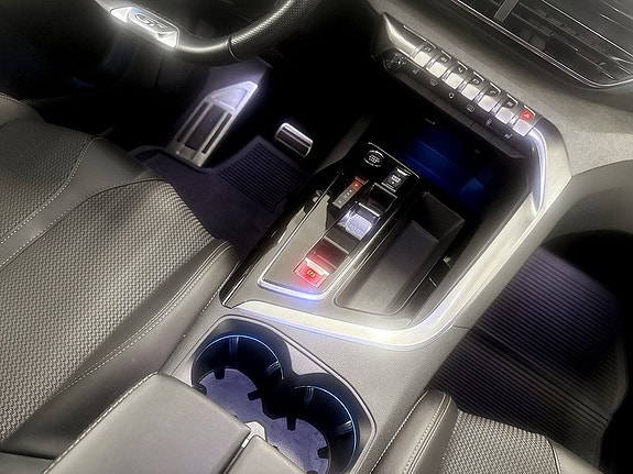 Peugeot 5008 10 of 15