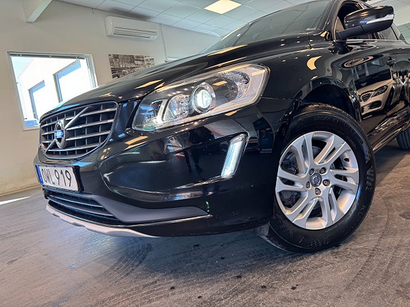 Volvo XC60 6 of 23