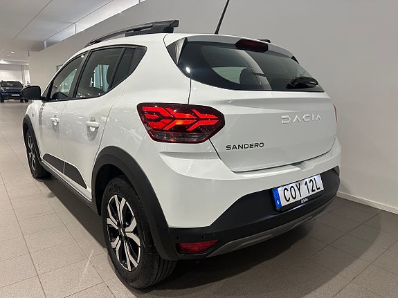Dacia Sandero Stepway 3 of 5