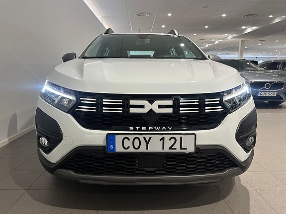 Dacia Sandero Stepway 2 of 5