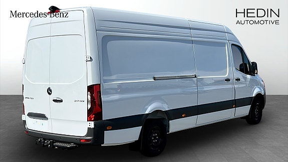 Mercedes-Benz Sprinter 317 2 of 12