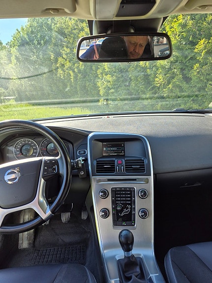 Volvo XC60 8 of 8