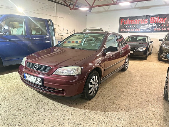 Opel Astra 3 of 5
