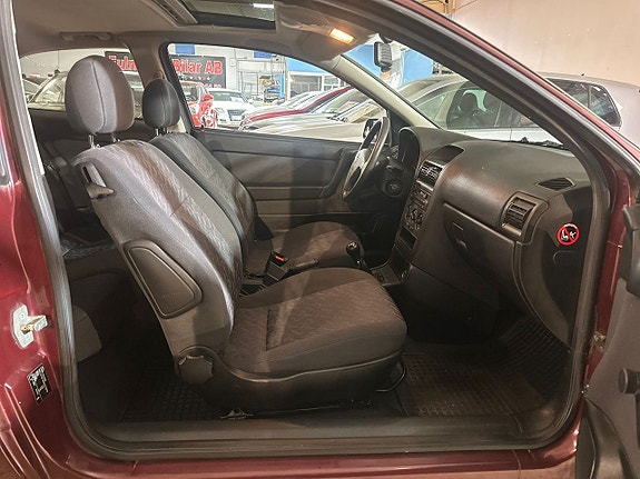 Opel Astra 10 of 12