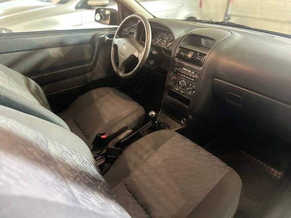 Opel Astra 11 of 12