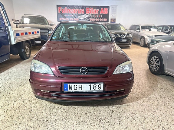 Opel Astra 2 of 5