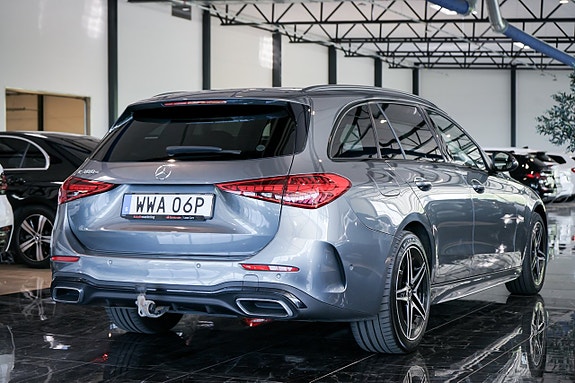 Mercedes-Benz C300 5 of 5