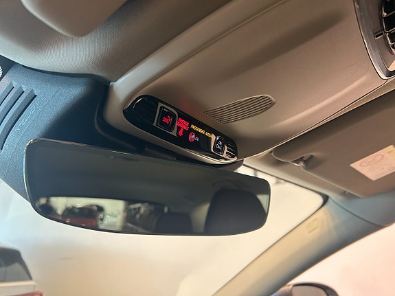 Volvo XC60 12 of 14
