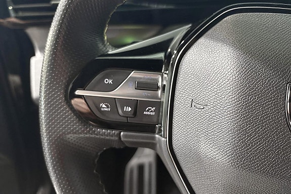 Peugeot 308 15 of 17