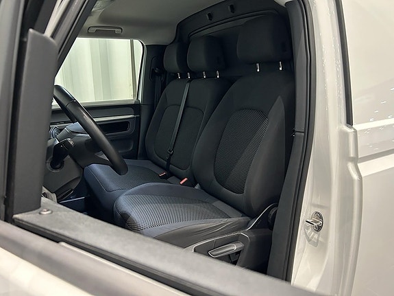 Volkswagen ID. Buzz 6 of 11