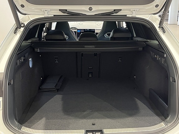 Volkswagen Passat 11 of 27