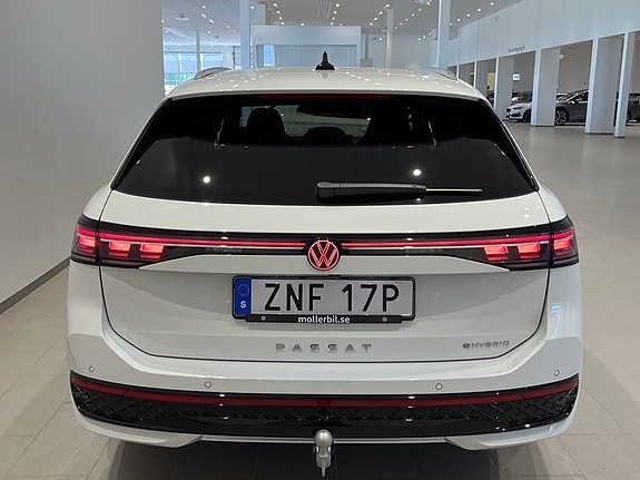 Volkswagen Passat 8 of 27