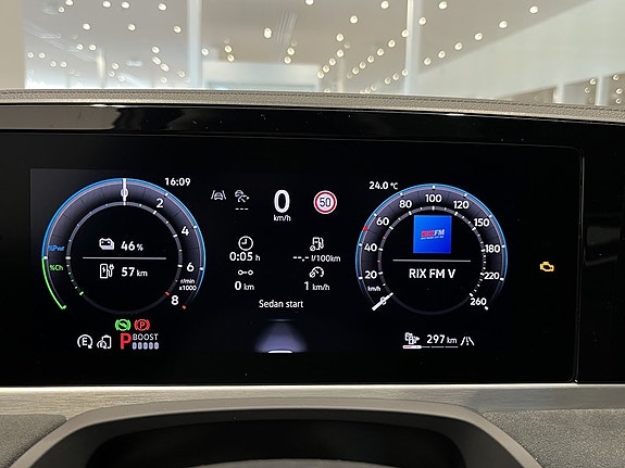Volkswagen Passat 21 of 27