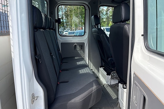Volkswagen Crafter 8 of 11