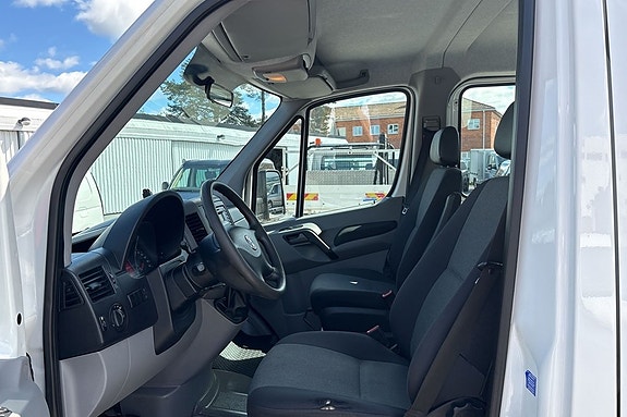 Volkswagen Crafter 9 of 11