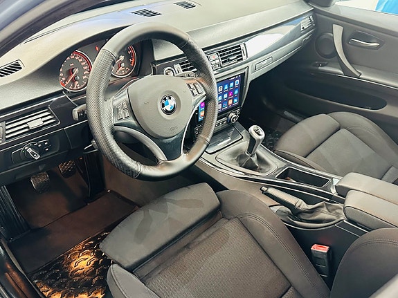 BMW 325i 10 of 21