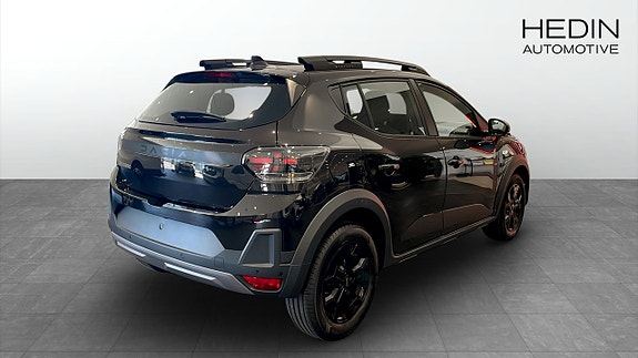 Dacia Sandero Stepway 2 of 5