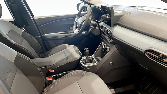 Dacia Sandero Stepway 3 of 5