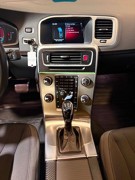 Volvo S60 14 of 18