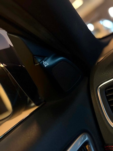 Volvo S60 16 of 18