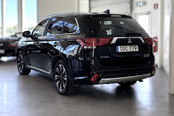 Mitsubishi Outlander 3 of 11