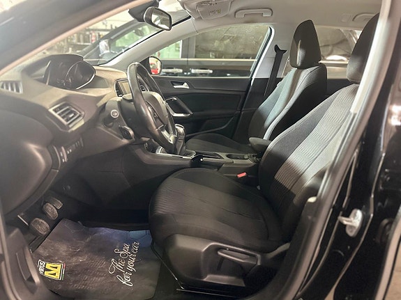 Peugeot 308 SW 6 of 14