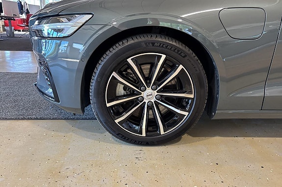 Volvo V60 13 of 22