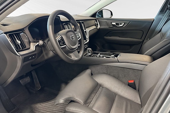 Volvo V60 8 of 22