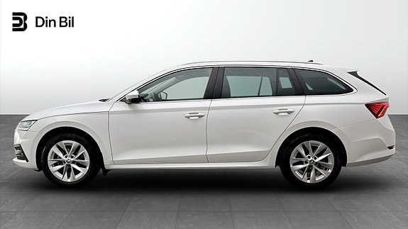 Skoda Octavia 2 of 5
