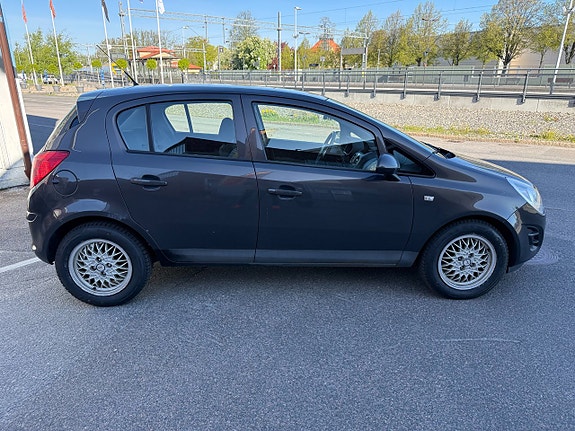 Opel Corsa 4 of 5