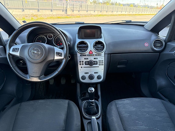 Opel Corsa 9 of 12