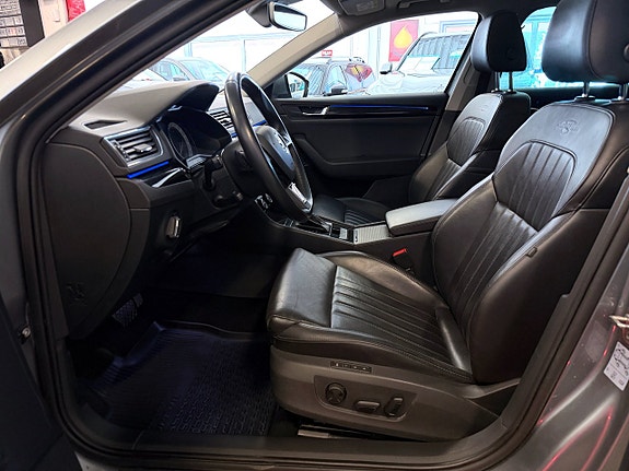 Skoda Superb 3 of 5