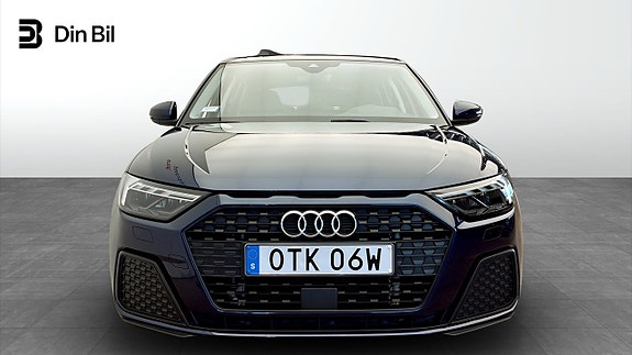 Audi A1 4 of 5