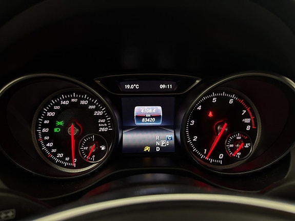 Mercedes-Benz CLA200 16 of 30