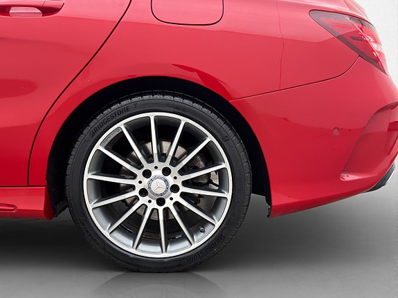 Mercedes-Benz CLA200 30 of 30