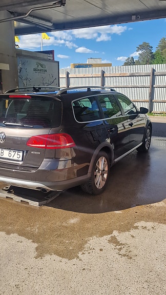 Volkswagen Passat Alltrack 5 of 5